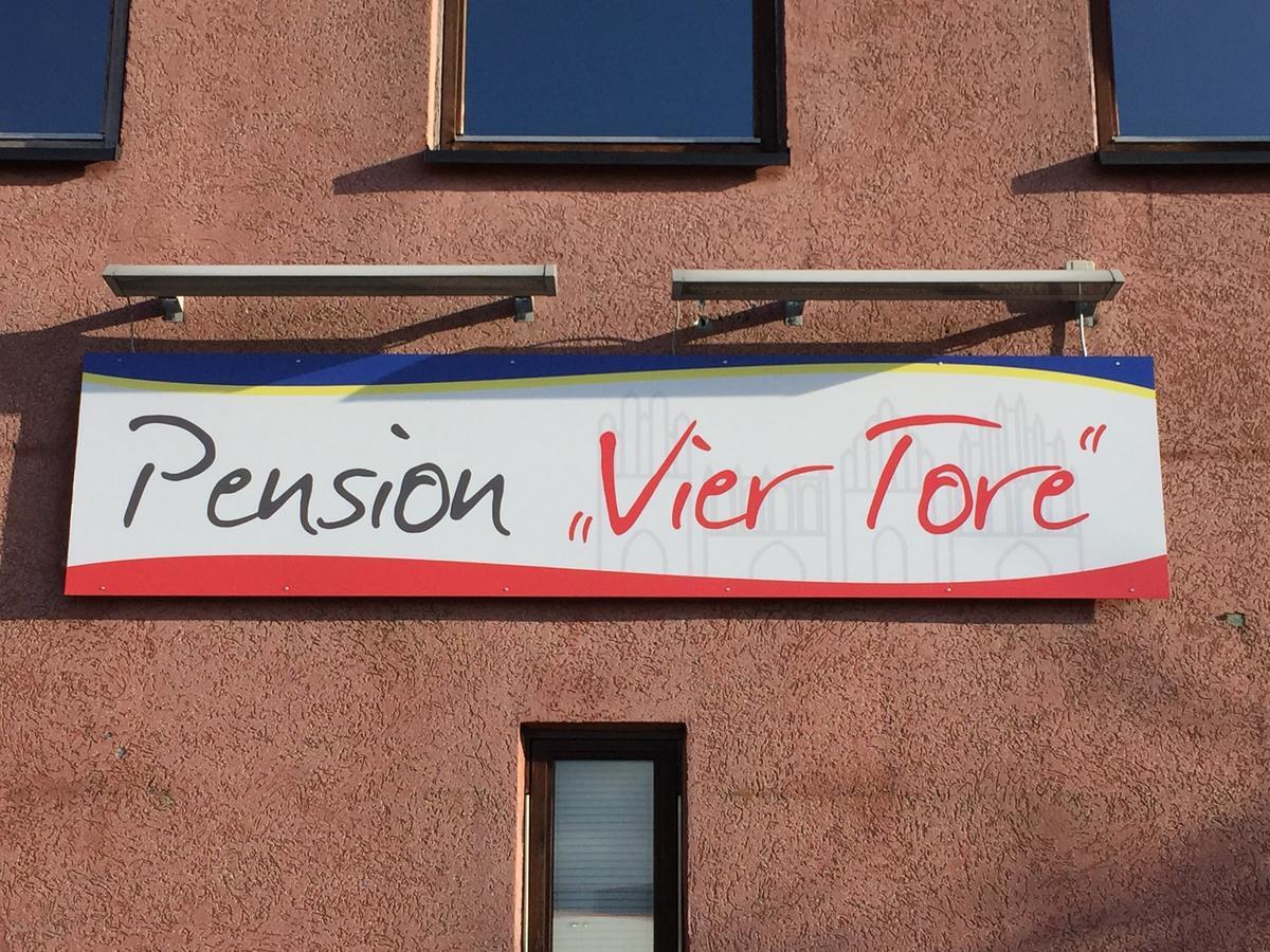 Pension ,,Vier Tore" Neubrandenburg Exterior foto